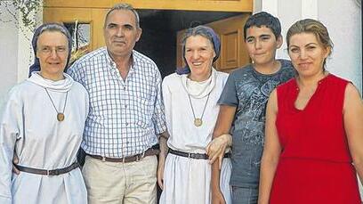 Schwester Michaela und Schwester Christina