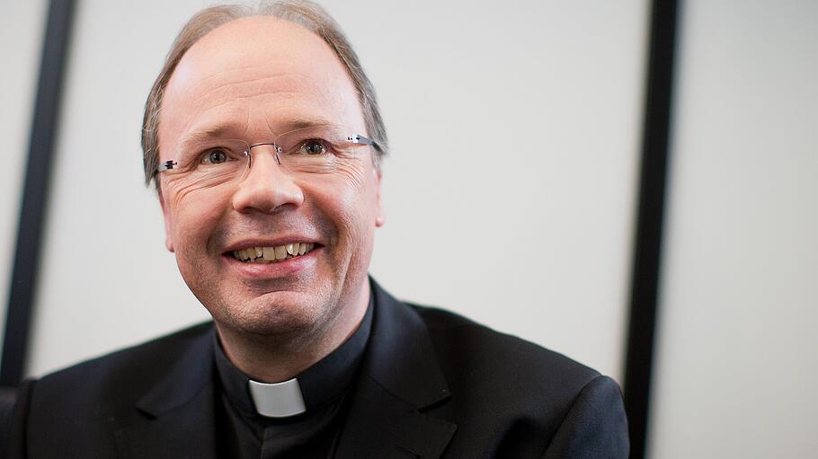 Bischof Ackermann zur Abschaffung des "Päpstlichen Geheimnisses"