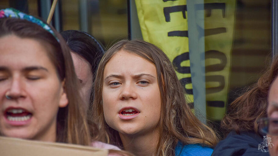 Greta Thunberg empfiehlt Organisationen, die Israel auslöschen wollen