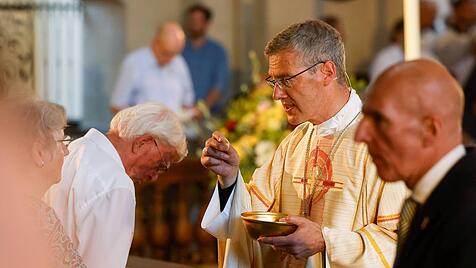 Heiner Wilmer als neuer Bischof von Muenster in sein Amt eingefuehrt