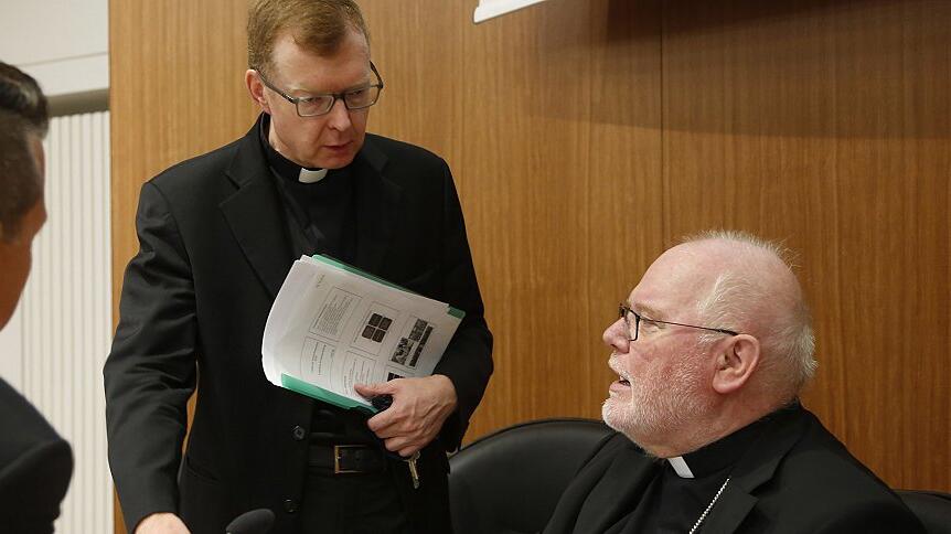 Pater Hans Zollner SJ und Kardinal Reinhard Marx bei der Eröffnung des Studiengangs &bdquo;Safeguarding of Minors&ldquo;