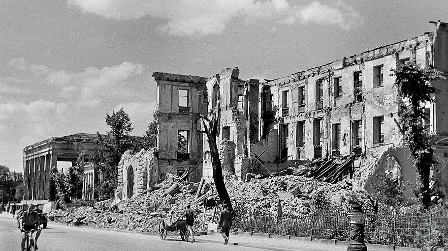 Einstürzende Denkgebäude Böhr