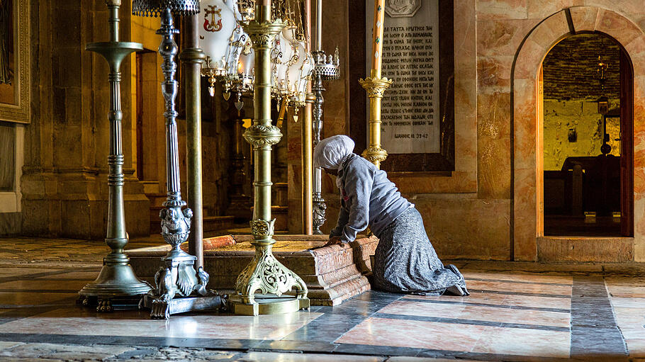 Leere Grabeskirche in Jerusalem