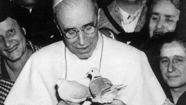 Pius XII. bei einer Audienz 1954