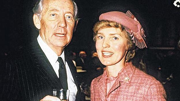 Axel Cäsar Springer und Ehefrau Friede an seinem 70. Geburtstag am 2. Mai 1982.