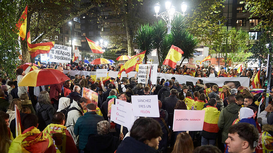 Proteste gegen Amnestiegesetz in Spanien