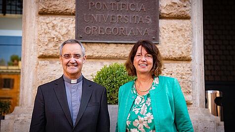 Professor Gabriele Gien und Professor Nuno da Silva Gonçalves SJ