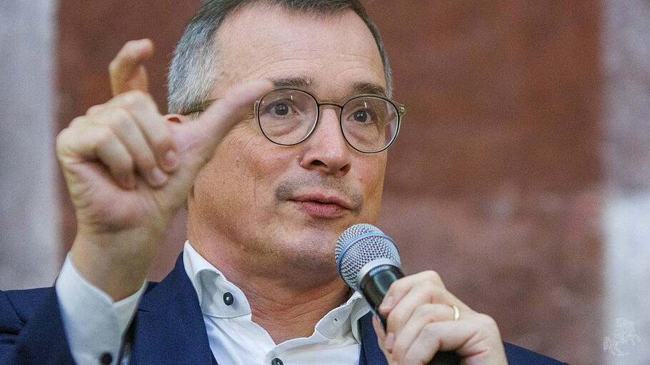 Andreas Rödder ist Professor für Neueste Geschichte an der Johannes Gutenberg-Universität Mainz.