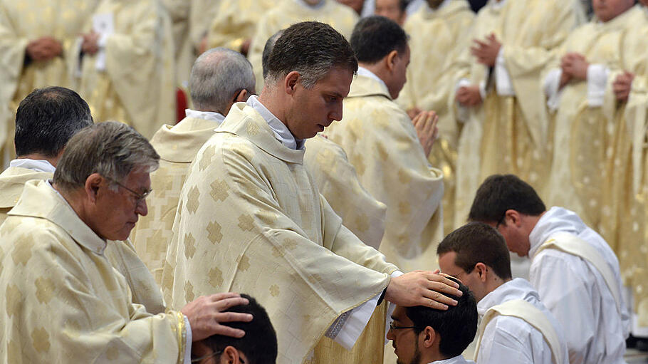 Priesterweihe mit Papst Franziskus