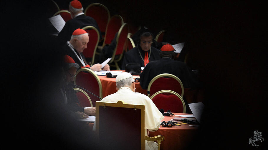 Papst Leo XIV. auf dem Konsistorium