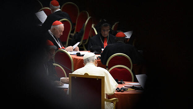 Papst Leo XIV. auf dem Konsistorium