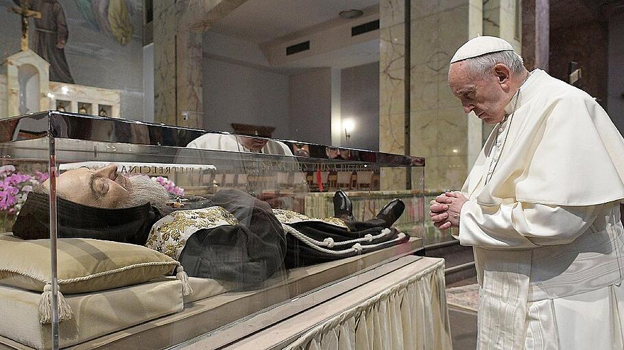 Papst besucht Geburtsort von Pio von Pietrelcina