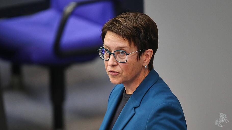 Die rechtspolitische Sprecherin der Unionsfraktion, Susanne Hierl (CSU)