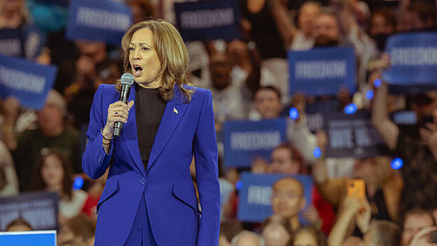 Kamala Harris muss sich politisch erklären, will sie die Wahl gewinnen.