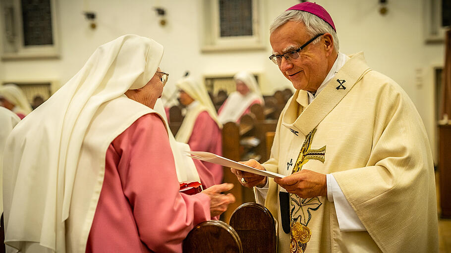 Kardinal Koch beim Abschiedsgottesdienst der  „Rosa Schwestern“