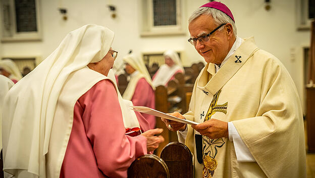 Kardinal Koch beim Abschiedsgottesdienst der  „Rosa Schwestern“