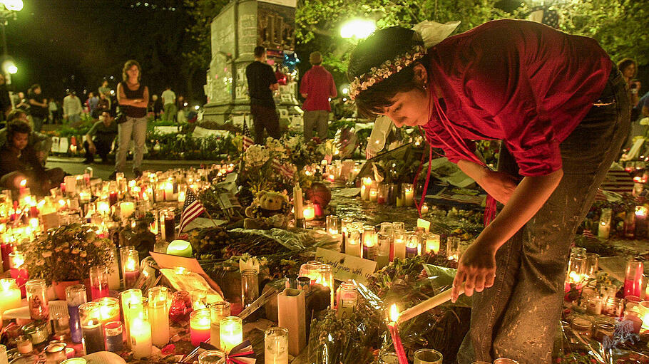 Kerzenvigil am Union Square in New York