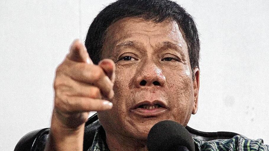 ilipino President-elect Rodrigo Duterte appoints cabinet