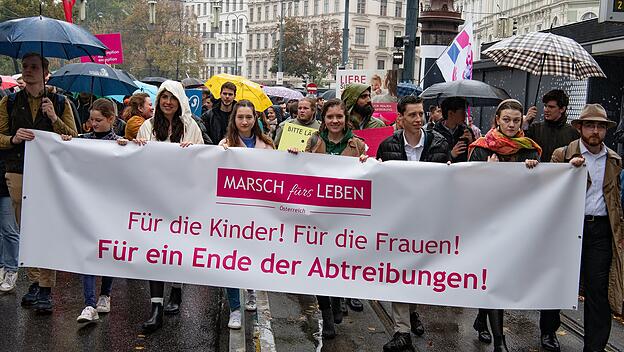 Marsch fürs Leben in Wien  trotzte Wind, Wetter und Widerständen