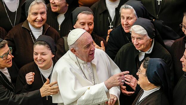 Papst Franziskus und Ordensfrauen