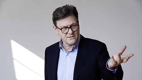 Peter Seewald bei seinem Vortrag