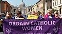 Katholikinnen demonstrieren in Rom für Frauenordination