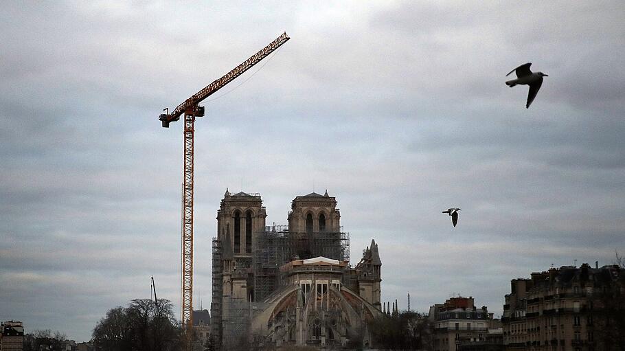 Zum Wiederaufbau der Kathedrale Notre-Dame