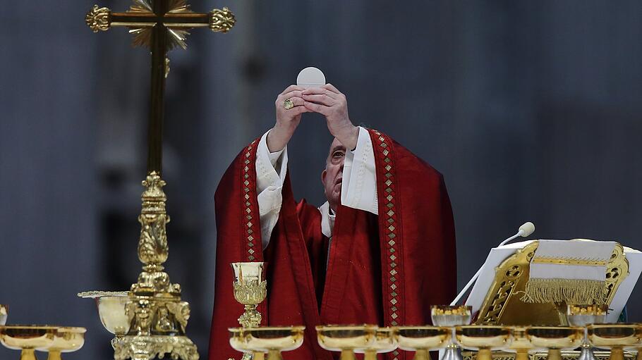 Papst Franziskus bei Messe
