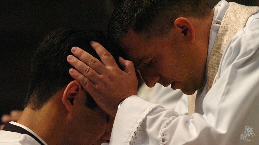 Priesterweihe: Fehlende Willkommenskultur für Priesterberufungen
