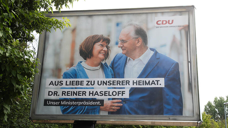 Dr. Reiner Haseloff (CDU) mit seiner Frau