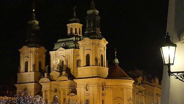 Die Nikolauskirche am Prager Altstädter Ring