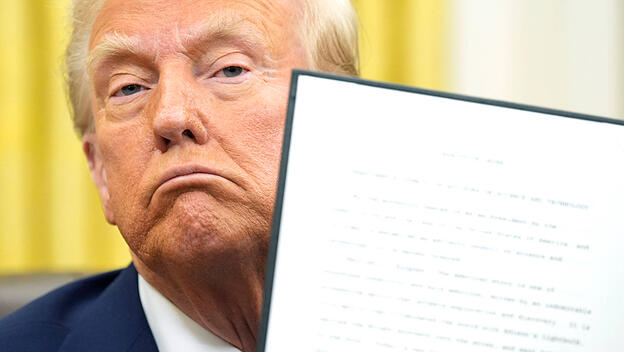 US-Präsident Trump unterzeichnet Dekrete