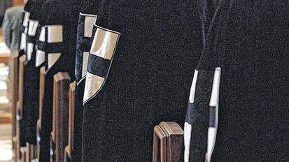 Unser Archivbild zeigt die Investitur von Familiaren in der Deutschordenskirche St. Elisabeth in Wien im Jahr 2009.