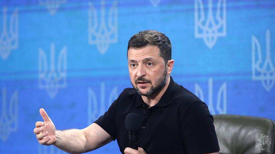 Präsident Selenskyj verteidigt neue Gesetz in der Ukraine
