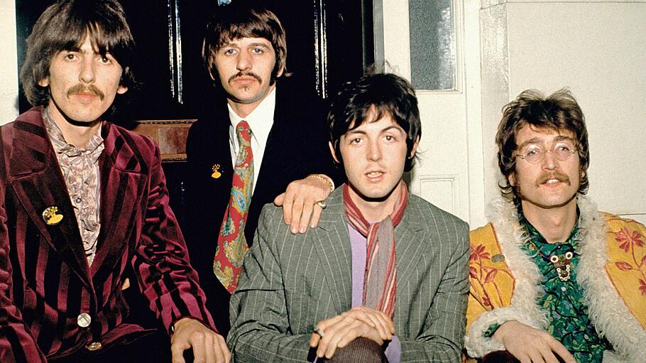 Publicity photo of The Beatles (George Harrison, Ringo Starr, Paul McCartney and John Lennon) at Abbey Road Studios, (1