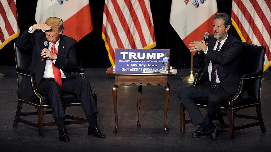 Donald Trump und Jerry Falwell jr.