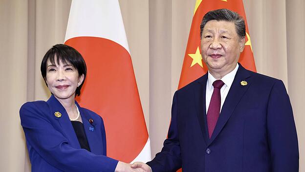Japans neue Regierungschefin Takaichi und Chinas Staats- und Parteichef Xi Jinping