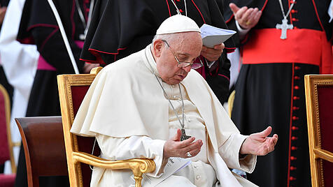 Für Franziskus soll der Heilige Geist der Protagonist der Synode sein. Aber diesmal war der Papst schneller.