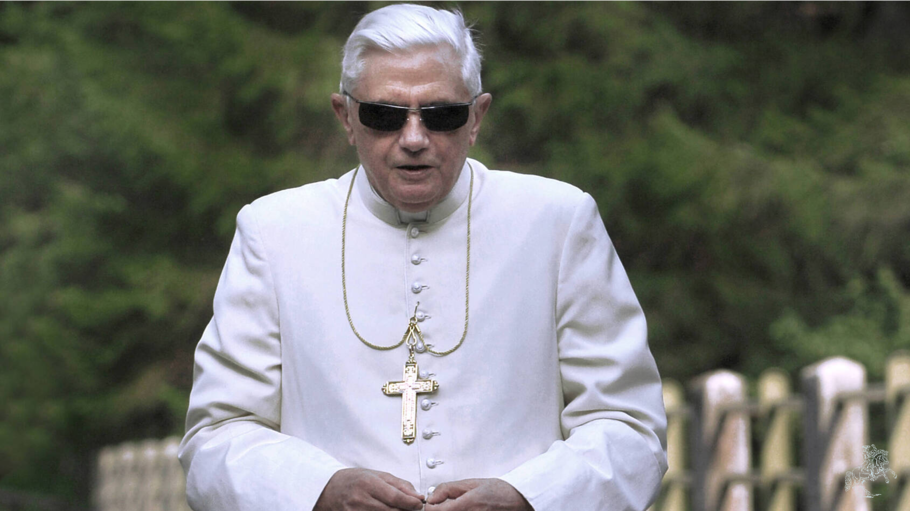 Auch im Sommerurlaub betete Papst Benedikt XVI. den Rosenkranz.