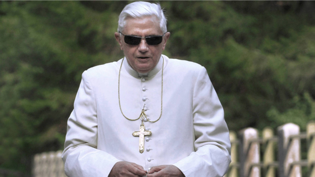 Auch im Sommerurlaub betete Papst Benedikt XVI. den Rosenkranz.