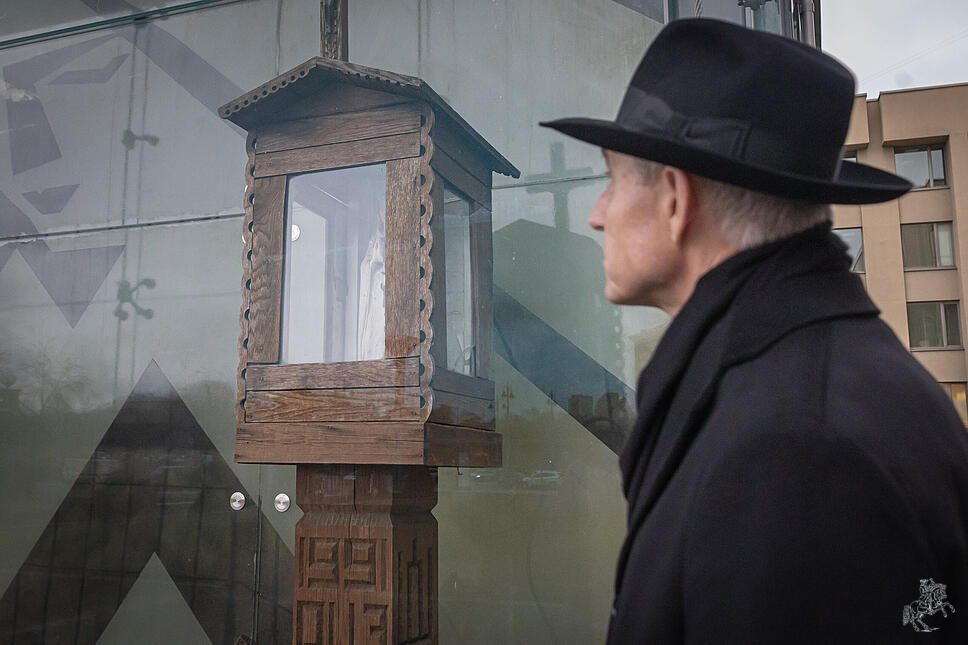 Erzbischof Gänswein und die Rosa Mystica.