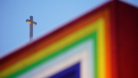 Studie der „Ökumenischen Arbeitsgruppe Homosexuelle und Kirche"