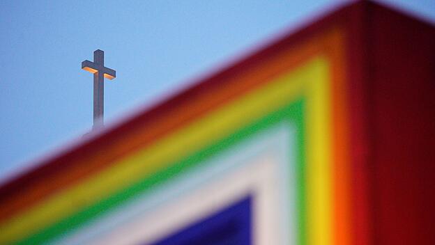 Studie der „Ökumenischen Arbeitsgruppe Homosexuelle und Kirche"