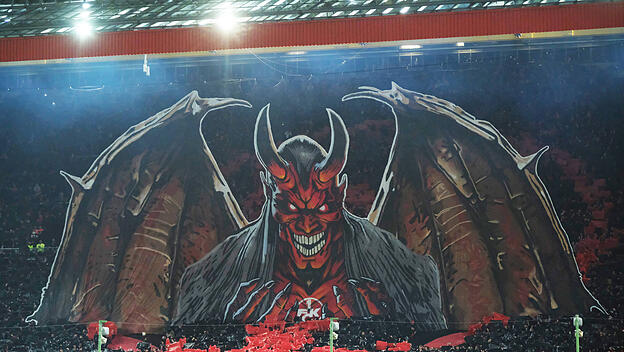 1. FC Kaiserslautern-Ultras beschwören Teufel