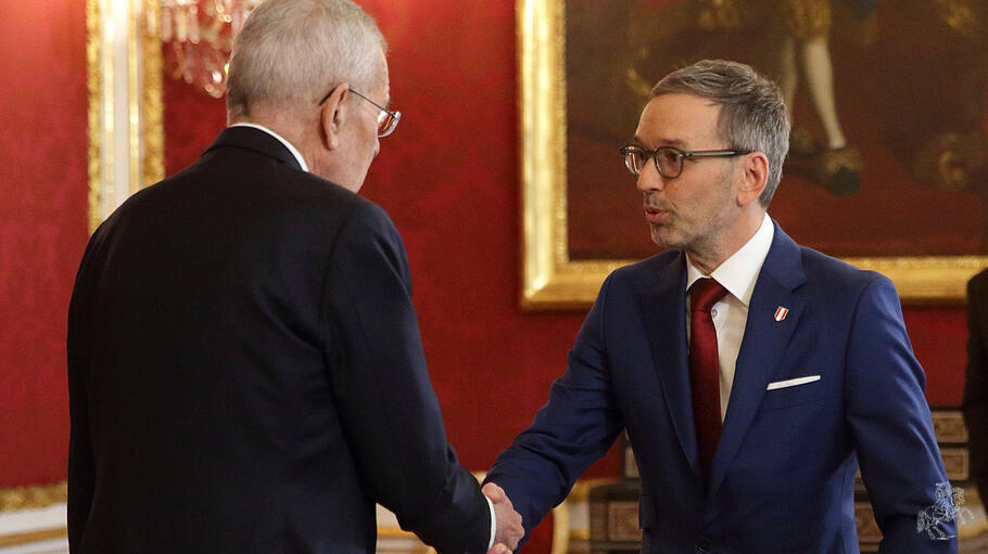 Gespräche über Regierungsbildung in Österreich
