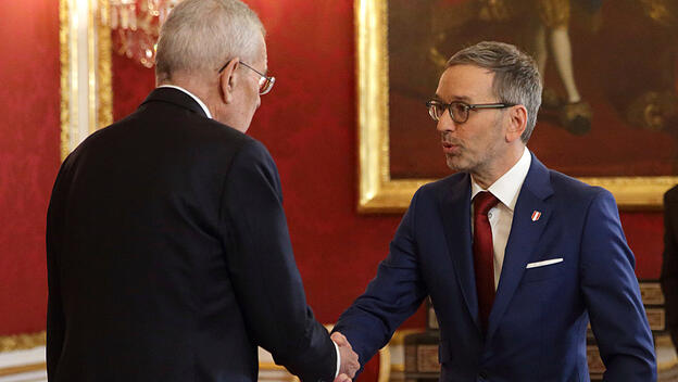 Gespräche über Regierungsbildung in Österreich