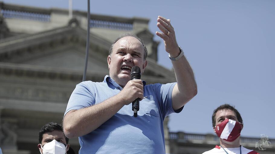 Rafael López-Aliaga