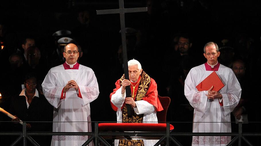 Karfreitagsliturgie mit Papst Benedikt XVI.