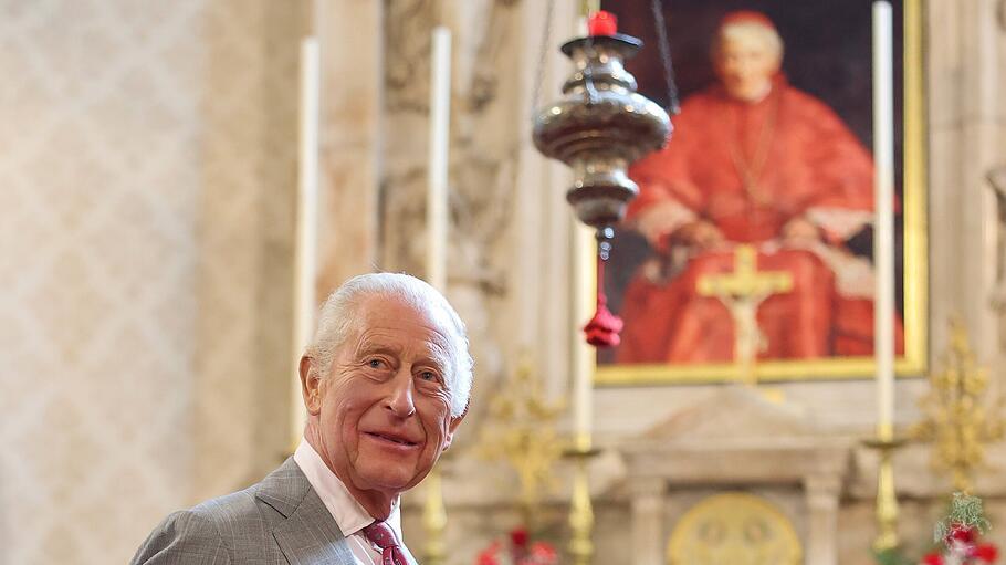 König Charles III. besucht Birmingham Oratory