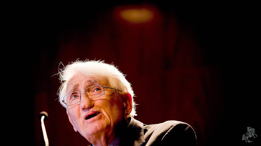 Jürgen Habermas bei einer Konferenz in Lissabon 2013.